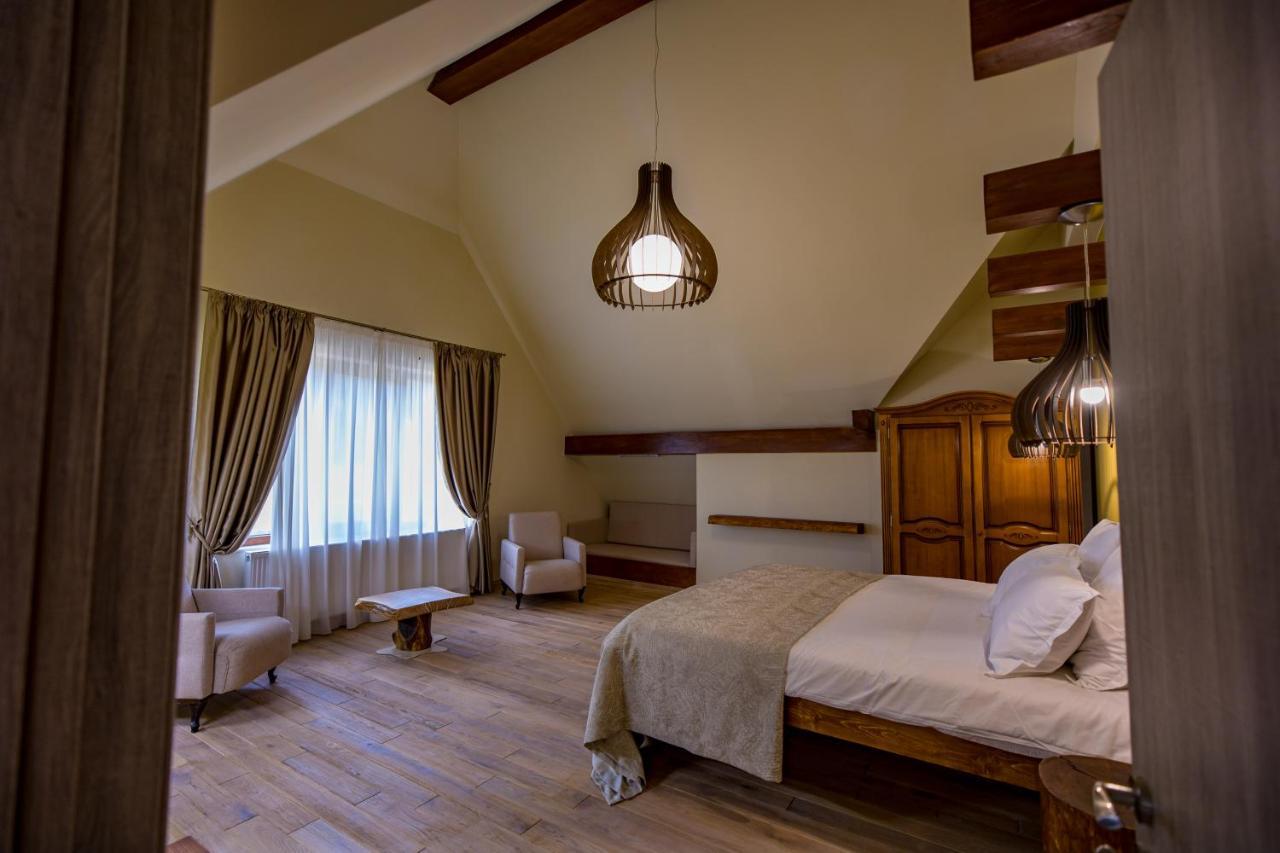 מלון מורואני Casa Iustin מראה חיצוני תמונה