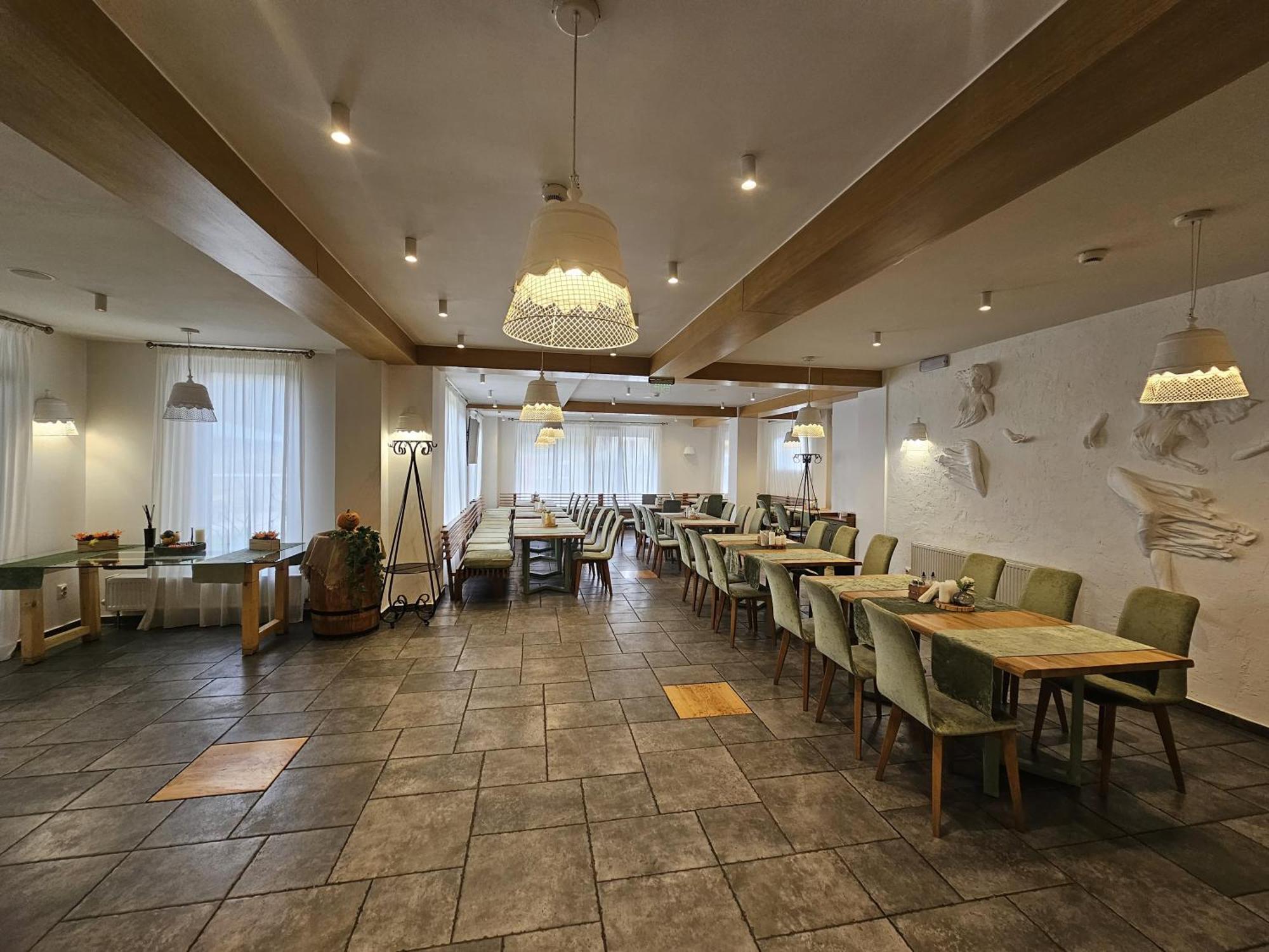 מלון מורואני Casa Iustin מראה חיצוני תמונה