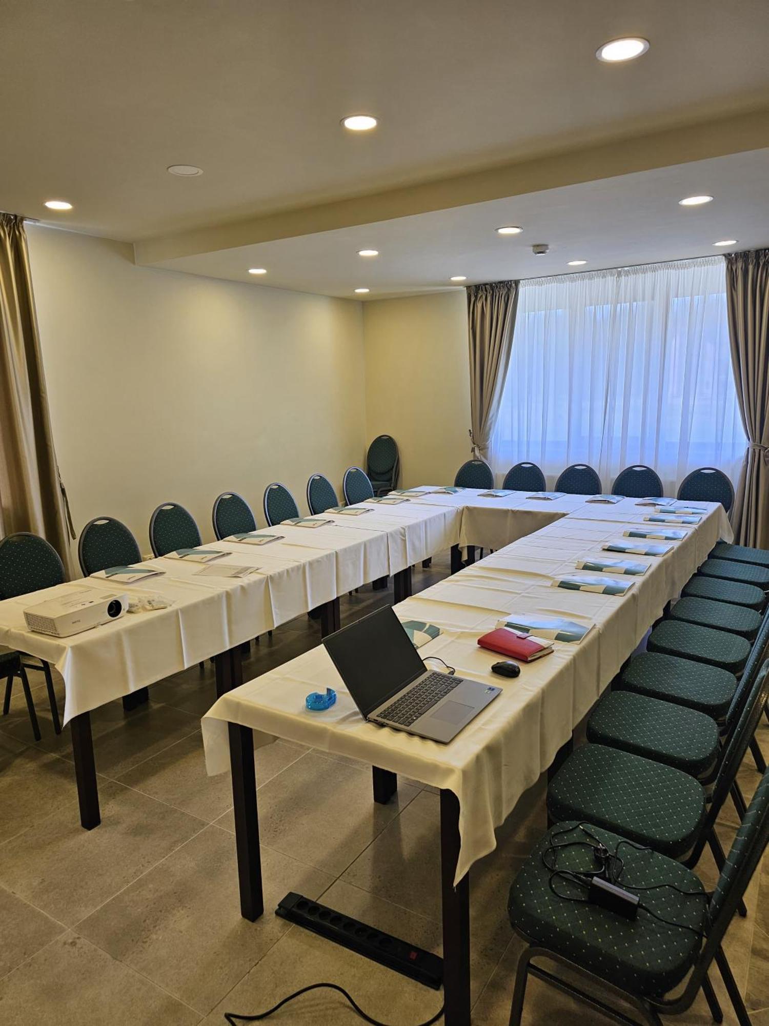 מלון מורואני Casa Iustin מראה חיצוני תמונה